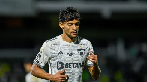 Scarpa em ação com a camisa do Galão da Massa