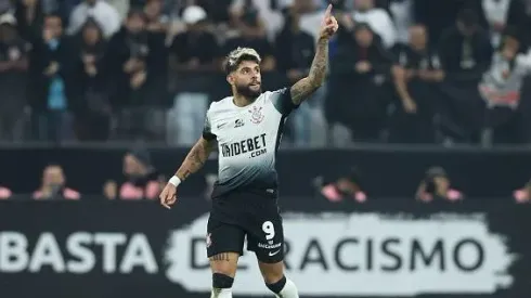 Yuri Alberto, do Corinthians, comemora seu gol sobre o São Paulo no Brasileirão Série A- 2024