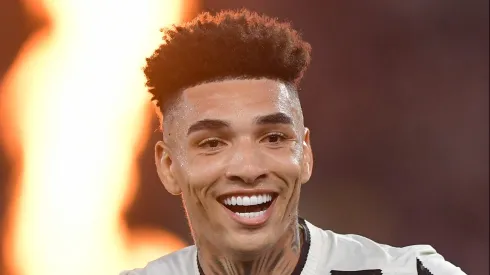 Igor Jesus jogador do Botafogo durante partida contra o Fortaleza no Nilton Santos pelo Campeonato Brasileiro A 2024. Foto: Thiago Ribeiro/AGIF