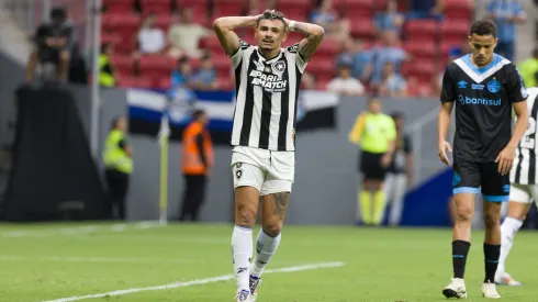 Para comentarista, Botafogo vem apresentando queda no segundo tempo. Foto: Kayan Mendes/AGIF