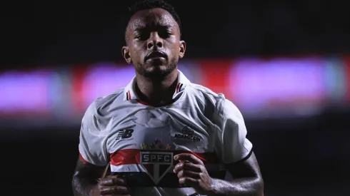 Welington puxa fila de 4 saídas do São Paulo