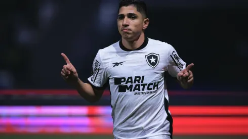 Savarino já fez oito gols pela Botafogo em 2024. Foto: Ettore Chiereguini/AGIF