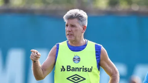 Renato quer recuperar dupla de zaga titular do Grêmio. FOTO: LUCAS UEBEL/GREMIO FBPA