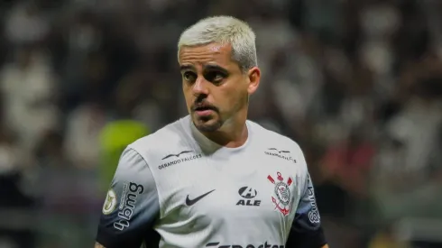 Fagner em ação no Timão em 2024.