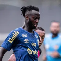 Reforço do Santos, Yusupha Njie completa um mês na Vila sem ser relacionado