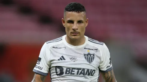 Guilherme Arana foi afastado por lesão