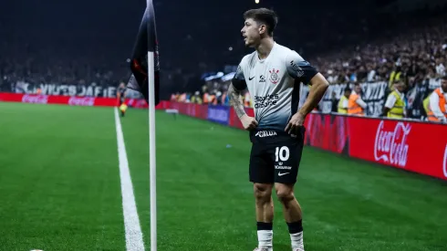 Corinthians e Internacional se encaram pela 29ª rodada.