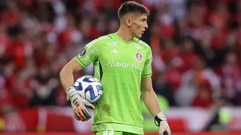 Sergio Rochet, goleiro do Internacional durante a partida contra o Corinthians na Neo Química Arena- Brasileirão Série A