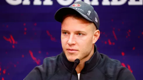 49ers divulgam atualização preocupante sobre Christian McCaffrey.