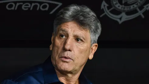 Renato durante partida contra o Corinthians.