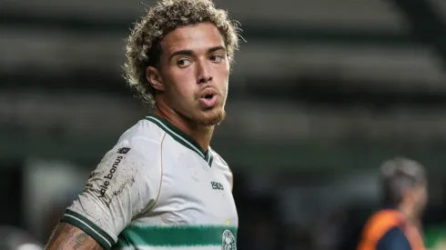 Meia-atacante teve bons momentos no Vasco – Foto: Robson Mafra/AGIF.