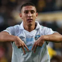 Grêmio recebe novas sondagens por Monsalve e não descarta vender o meia em 2025