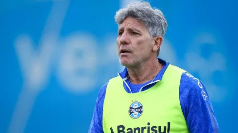 Renato Gaúcho trabalha no CT Luiz Carvalho com portões fechados - FOTO: LUCAS UEBEL/GREMIO FBPA