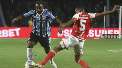 Associated Press / Alamy Stock Photo | Internacional e Grêmio se enfrentam pela 30ª rodada do Brasileirão