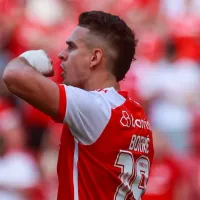 Internacional domina todas as ações em Grenal, e torcida comenta 'demora' para gol de Borré: "demorou pra sair"