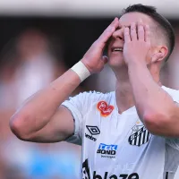 Julio Furch entra na barca de saídas do Santos após viver jejum de gols