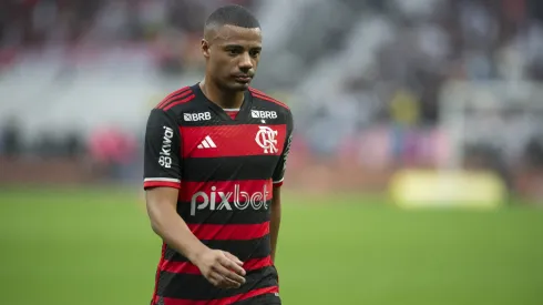 De La Cruz saiu da partida logo no começo do 2° tempo