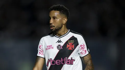 Jair voltou aos gramados após meses afastado pelo DM. Foto: Jorge Rodrigues/AGIF