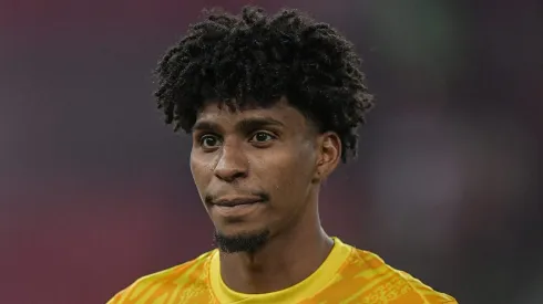 Foto: Thiago Ribeiro/AGIF - Hugo, goleiro do Corinthians, durante partida