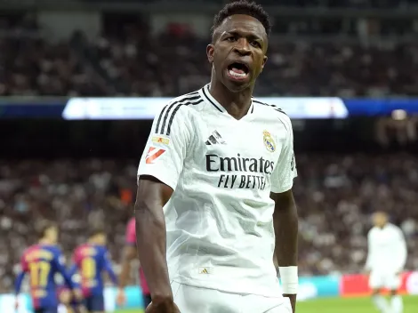 Ídolos do Flamengo defendem Vini Jr. por perda de premiação