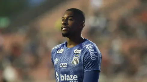Diógenes fez sua estreia pelo Santos