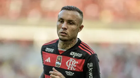 Everton Cebolinha se recupera de lesão no Flamengo