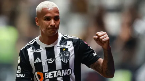 Deyverson pode ser ausência na final da Libertadores