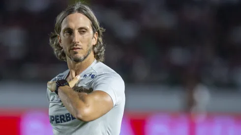 Chapéu no São Paulo? Grêmio monitora contratação de jogador aprovado por Zubeldía