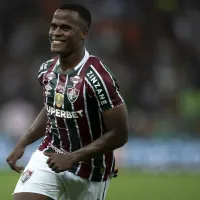 Torcida do Fluminense pressiona por permanência de Arias para a próxima temporada