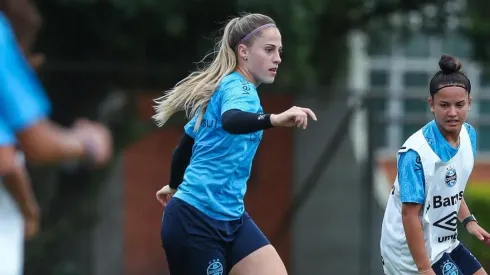 Gurias Gremistas, durante treino coletivo em campo no Estádio da Ulbra/RS com foco no Gaúchão Feminino
