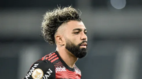- Gabigol com a camisa do Flamengo contra o Botafogo