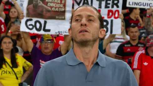 Filipe Luís toma decisão importante no Flamengo