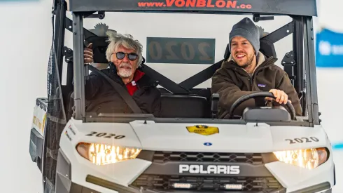 Ecclestone e Vettel em um mundial de Ski em 2020