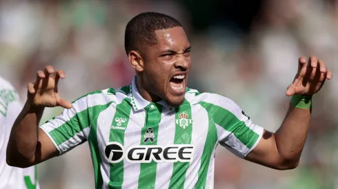 Torcida do Flamengo pede Vitor Roque.