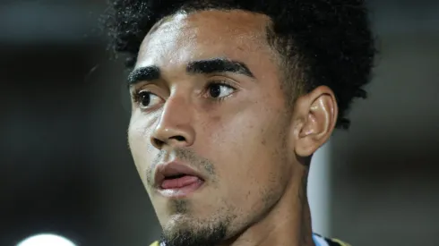 Du Queiroz não será emprestado pelo Grêmio ao Santos