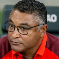 Roger Machado leva susto após titular passar por atendimento durante treino do Inter