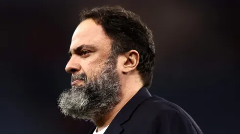 - Grego bilionário quer comprar gigante do Brasil