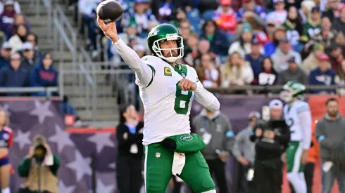 New York Jets quarterback Aaron Rodgers. Eric Canha/CSM Credit Image: Â Eric Canha/Cal Media Foxborough