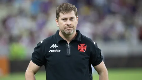 Rafael Paiva tecnico do Vasco durante partida contra o Fortaleza. Foto: Baggio Rodrigues/AGIF