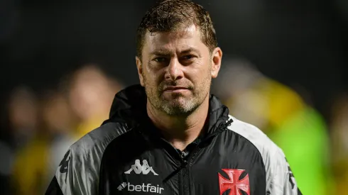 Rafael Paiva é demitido após sequência de quatro derrotas e enxurrada de críticas no Vasco
