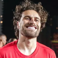 Lucas Lima se manifesta sobre volta ao Santos após virar herói no Sport: “Meu desejo”