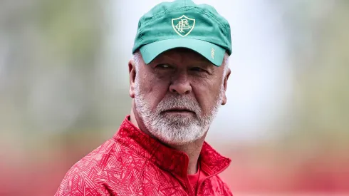 Mano Menezes em ação pelo Fluminense – FOTO: LUCAS MERÇON / FLUMINENSE F.C.