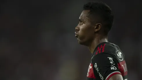 Vazou essa informação de Alex Sandro no Flamengo horas antes de pegar o Fortaleza
