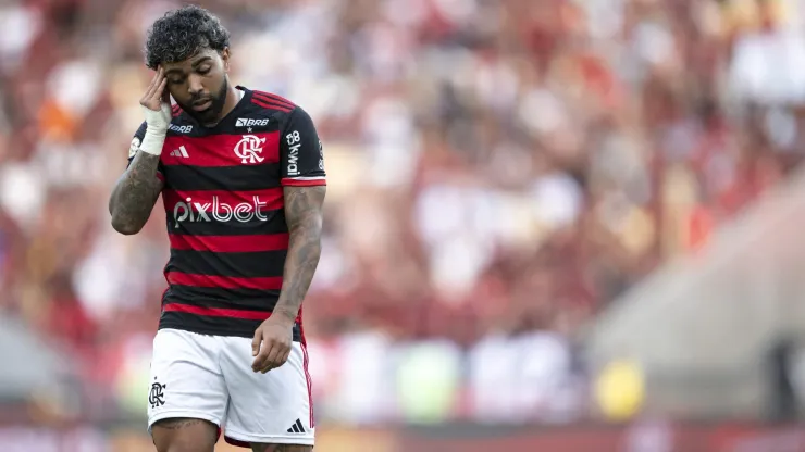 Gabi jogador do Flamengo lamenta durante partida contra o Internacional.