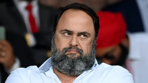 - Magnata bilionário