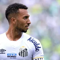 Após volta de Soteldo, Lucas Braga tem retorno confirmado no Santos para 2025