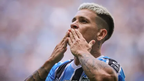 Jogador está emprestado até dezembro.