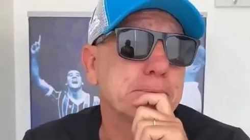 Renato Portaluppi ficou muito emocionado ao se despedir
