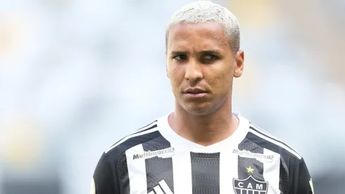 Deyverson saiu triste do Verdão