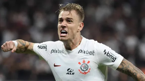 Flamengo não evoluirá nas tratativas com Róger Guedes